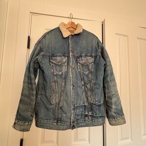 Women's Sherpa-Lined Denim Jacket - Blue